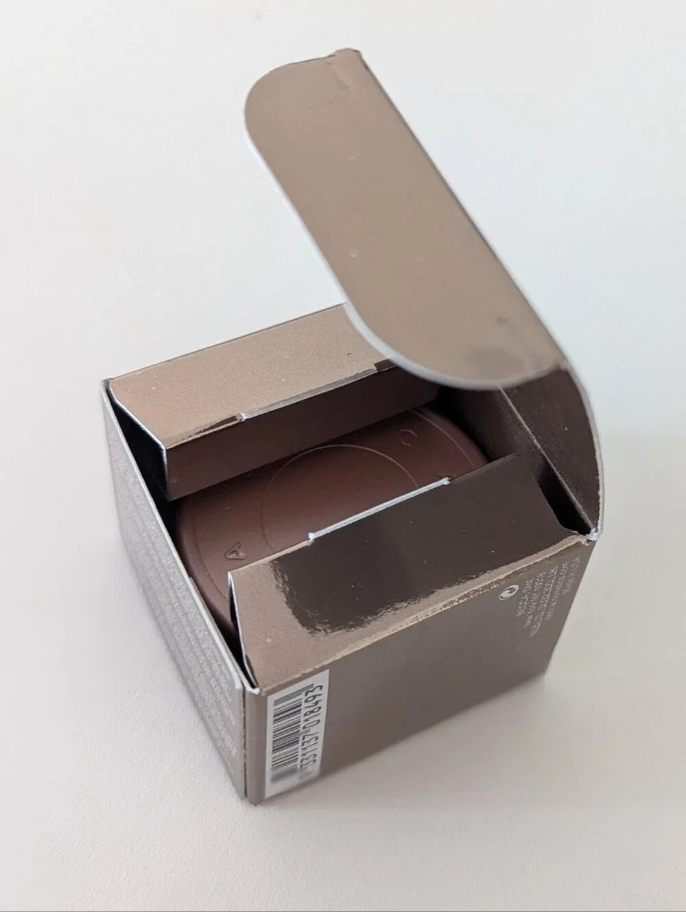 NWT NIB BECCA Under Eye Brightening Corrector in Light to Medium